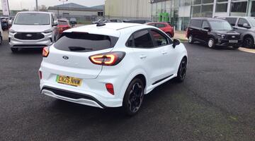 2025 Ford Standard Range 43kWh Premium Auto 5-door (White) - Image: 35