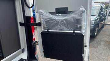 2025 Volkswagen 2.0 TDI 600 Auto Euro 6 4-door (Beige) - Image: 21