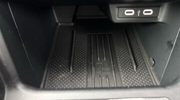 2025 Volkswagen 1.0 TSI Match Euro 6 5-door (Grey) - Image: 25