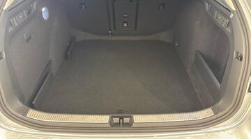 2025 Škoda 2.0 TDI SE Technology DSG Euro 6 5-door (Silver) - Image: 17