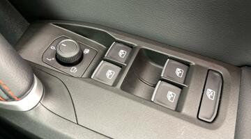 2024 SEAT EHybrid 13kWh FR Sport DSG Euro 6 5-door (Black) - Image: 19