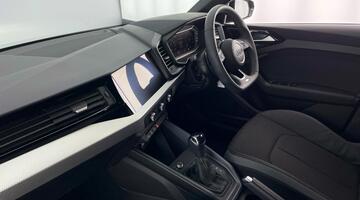 2025 Audi TFSI 35 Black Edition Sportback S Tronic Euro 6 5-door (Green) - Image: 2