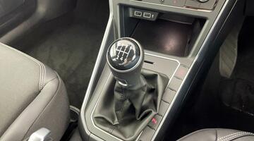 2019 Volkswagen 1.0 TSI SEL Euro 6 5-door (Silver) - Image: 14