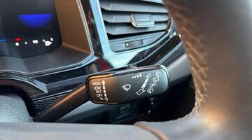 2023 Volkswagen 1.0 TSI Life Euro 6 5-door (Red) - Image: 61