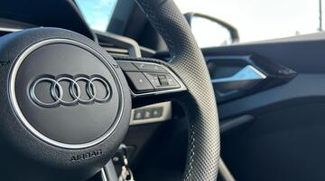 2025 Audi 1.0 TFSI 30 S line Sportback S Tronic Euro 6 5-door (Black) - Image: 38