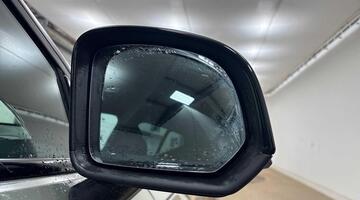 2022 Volvo Recharge 69kWh Plus Auto 5-door (Green) - Image: 21