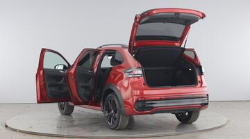 2025 Volkswagen 1.0 TSI Black Edition Euro 6 5-door (Black) - Image: 11