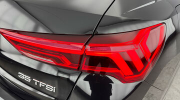 2025 Audi TFSI CoD 35 S line S Tronic Euro 6 5-door (Black) - Image: 31