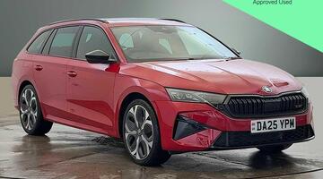 2025 Škoda 2.0 TSI vRS DSG Euro 6 5-door (Red) - Image: 1