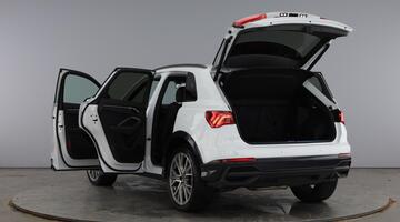 2025 Audi 2.0 TDI 40 Black Edition S Tronic quattro Euro 6 5-door (White) - Image: 11