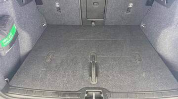 2025 Volvo 2.0 B4 MHEV Ultra Dark DCT Auto Euro 6 5-door (Grey) - Image: 16