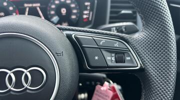 2025 Audi 1.0 TFSI 30 S line Sportback S Tronic Euro 6 5-door (Blue) - Image: 24