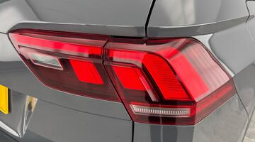 2022 Volkswagen TSI Active DSG Euro 6 5-door (Grey) - Image: 28