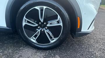 2026 Ford Standard Range 72kWh Select 5-door (White) - Image: 22