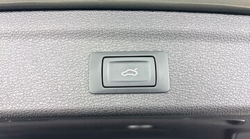 2025 Audi TFSI CoD 35 S line S Tronic Euro 6 5-door (Grey) - Image: 33