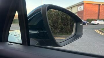 2025 Volkswagen ETSI MHEV R-Line DSG Euro 6 5-door (Blue) - Image: 32