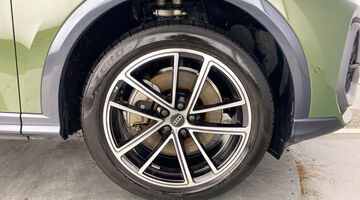 2025 Audi 2.0 TDI Launch Edition Sportback S Tronic quattro Euro 6 5-door (Green) - Image: 5