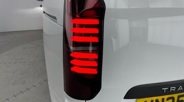 2025 Volkswagen 2.0 TDI T28 Commerce Plus FWD SWB Euro 6 5-door (Grey) - Image: 31