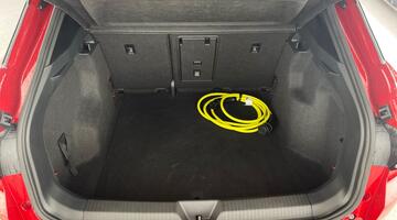 2024 Volkswagen Pro 77kWh Match Auto 5-door (Red) - Image: 29