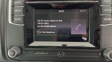 2019 Volkswagen 2.0 TDI T30 BlueMotion Tech Trendline Kombi FWD SWB Euro 6 5-door (White) - Image: 25