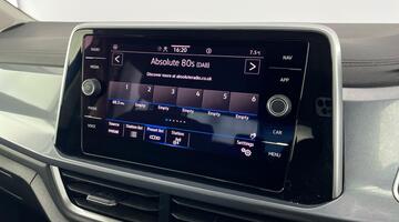 2022 Volkswagen TSI Style DSG Euro 6 5-door (Blue) - Image: 13