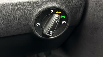 2022 Volkswagen TSI R-Line DSG Euro 6 5-door (Blue) - Image: 12