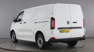 2025 Volkswagen 2.0 TDI T28 Commerce Plus FWD SWB Euro 6 5-door (Grey) - Image: 3