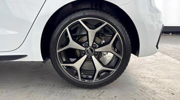 2025 Audi 1.0 TFSI 30 Black Edition Sportback S Tronic Euro 6 5-door (White) - Image: 33