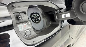 2025 Audi 100kWh Performance Edition 1 Auto 5-door (Black) - Image: 34