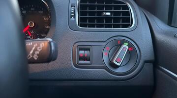 2017 Volkswagen TSI BlueMotion Tech Match Euro 6 5-door (White) - Image: 46