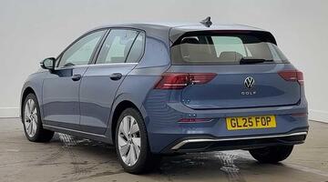 2025 Volkswagen TSI Style Euro 6 5-door (Blue) - Image: 3