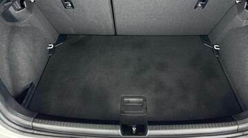 2025 Volkswagen 1.0 TSI R-Line DSG Euro 6 5-door (White) - Image: 30