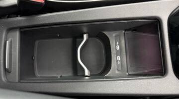 2025 Volkswagen Pro 77kWh Black Edition Auto 5-door (Black) - Image: 25