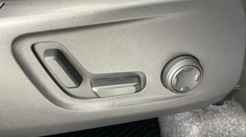 2025 Volvo 2.0 B3 MHEV Ultra Bright DCT Auto Euro 6 5-door (Blue) - Image: 27