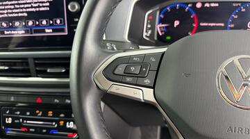 2023 Volkswagen TSI Style DSG Euro 6 5-door (Black) - Image: 7