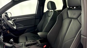 2025 Audi TFSI CoD 35 Black Edition S Tronic Euro 6 5-door (Red) - Image: 32