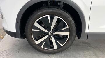 2024 Volkswagen ETSI MHEV Elegance DSG Euro 6 5-door (White) - Image: 39