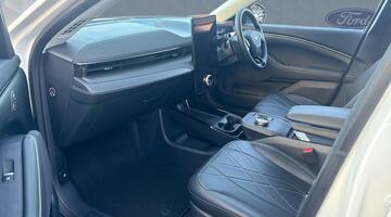 2026 Ford Standard Range 72kWh Select 5-door (White) - Image: 2