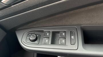 2025 Volkswagen 2.0 TSI GTI DSG Euro 6 5-door (White) - Image: 21