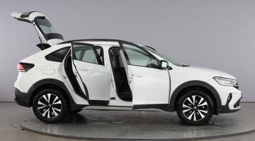 2023 Volkswagen 1.0 TSI Life DSG Euro 6 5-door (White) - Image: 10