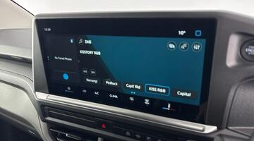 2025 Volkswagen 2.0 TDI T28 Commerce Plus FWD SWB Euro 6 5-door (White) - Image: 12