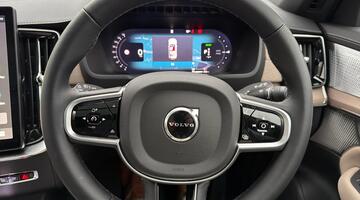 2025 Volvo 2.0 T8 18.8kWh Ultra Dark Auto 4WD Euro 6 5-door (Red) - Image: 12