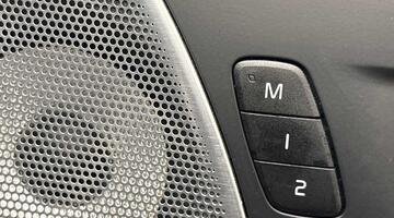 2025 Volvo 2.0h T8 18.8kWh Ultra Bright Auto Euro 6 5-door (Black) - Image: 26