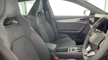 2025 CUPRA EHybrid 25.8kWh V2 DSG Euro 6 5-door (Grey) - Image: 19