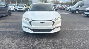 2026 Ford Standard Range 72kWh Select 5-door (White) - Image: 36