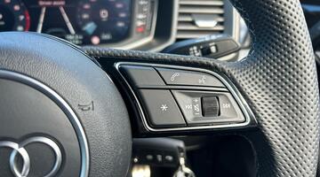 2025 Audi 1.0 TFSI 30 S line Sportback S Tronic Euro 6 5-door (Black) - Image: 23