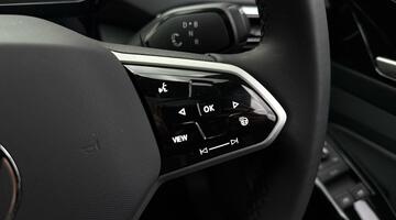 2025 Volkswagen Pro 77kWh Match Auto 5-door (Black) - Image: 24