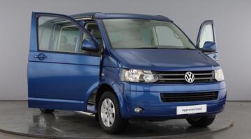 2013 Volkswagen 2.0 TDI Beach FWD 4-door (Blue) - Image: 9