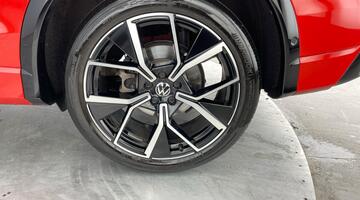 2025 Volkswagen 2.0 TDI R-Line DSG Euro 6 5-door (Red) - Image: 35