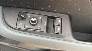 2024 CUPRA 77kWh VZ2 SUV Coupe Auto 4-doorive 5dr (Blue) - Image: 33